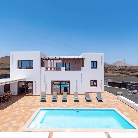 Villa Medio Panuelo By Tías
