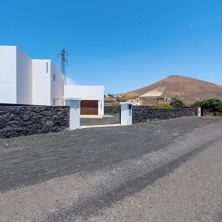 Villa Medio Panuelo By *